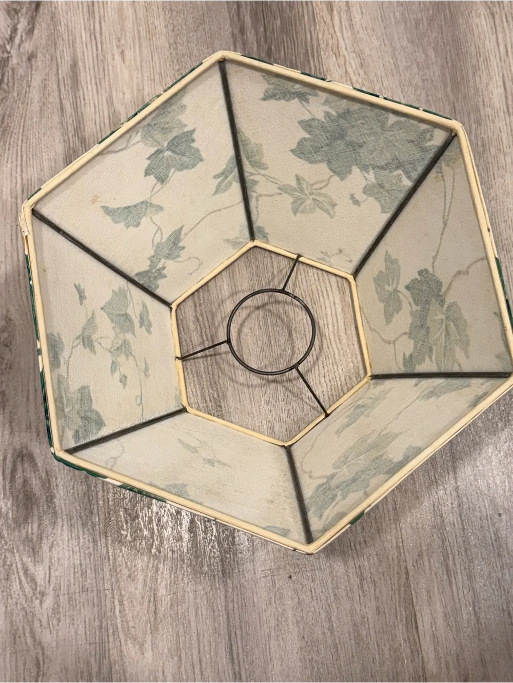Vintage Ivy Leaves Fabric Hexagon Fabric Oil Lamp Shade Chimney Hurricane